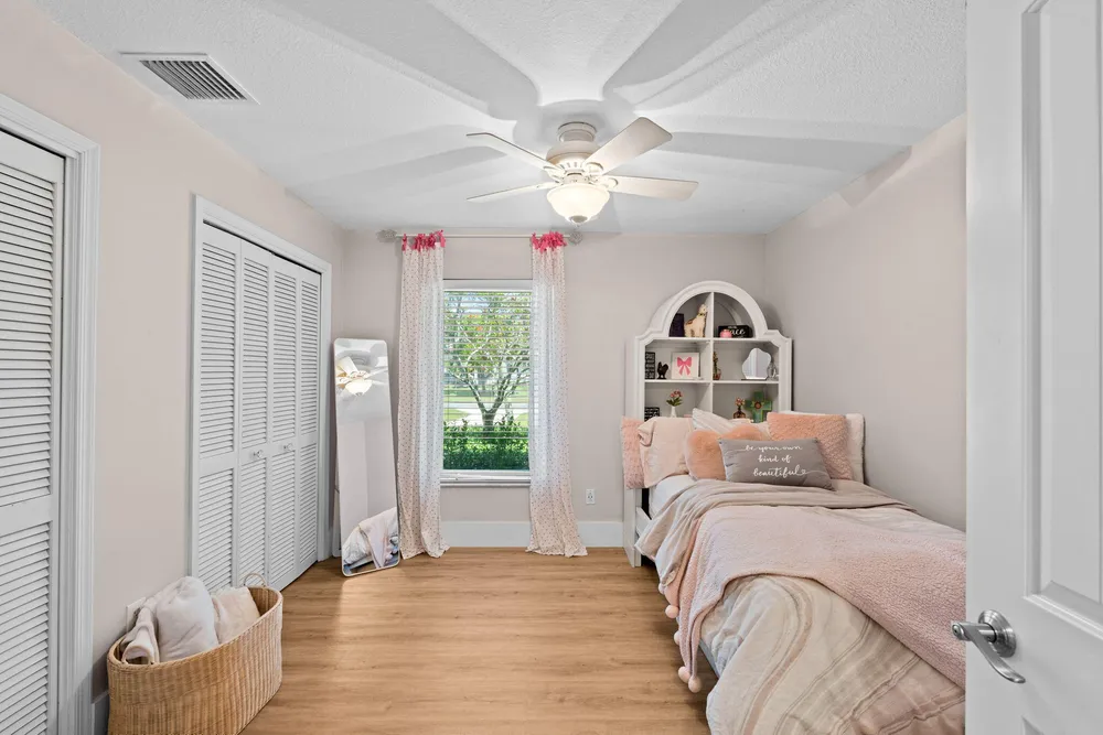 6207 NW 72nd Way, Parkland, FL 33067