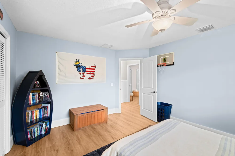 6207 NW 72nd Way, Parkland, FL 33067