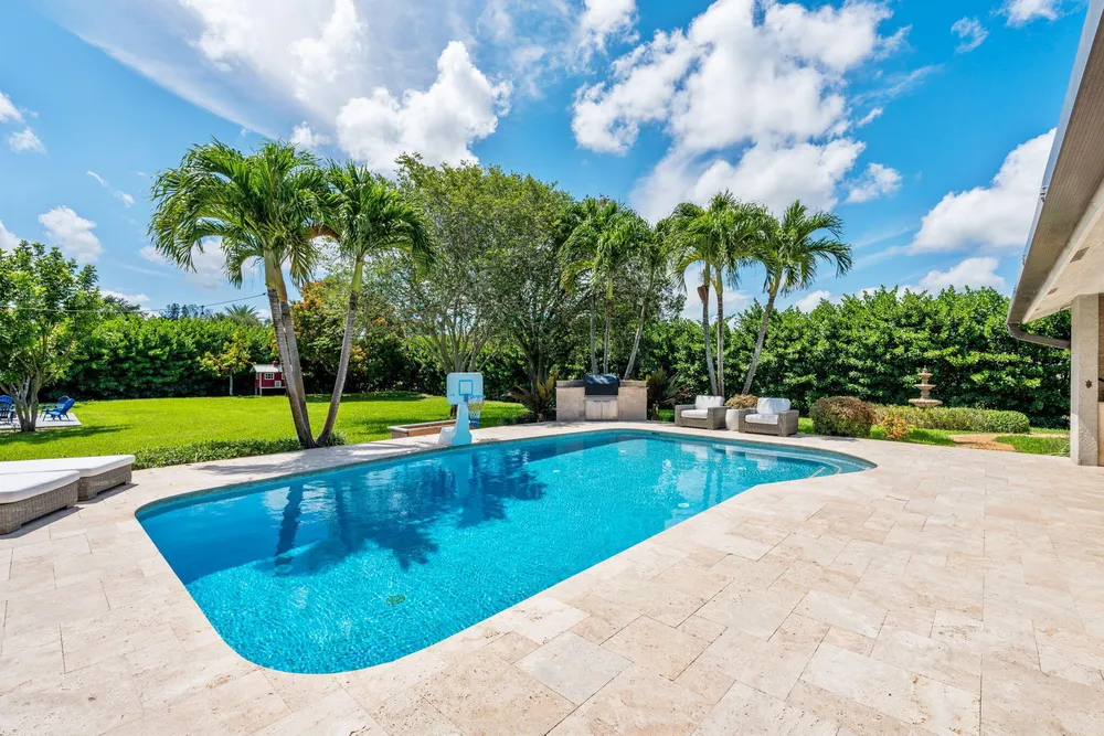 6207 NW 72nd Way, Parkland, FL 33067