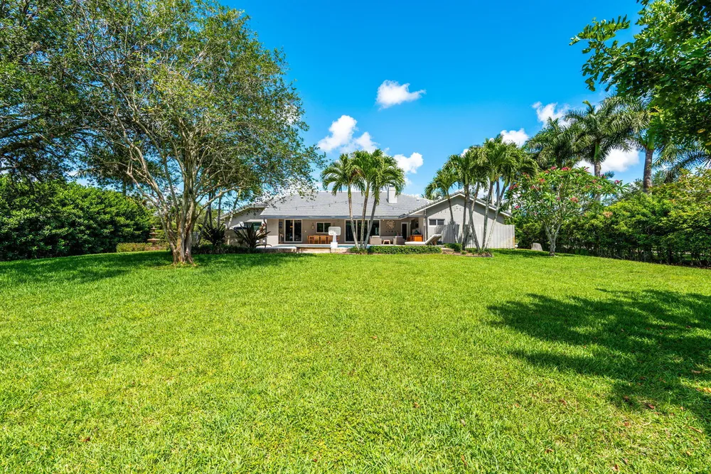 6207 NW 72nd Way, Parkland, FL 33067