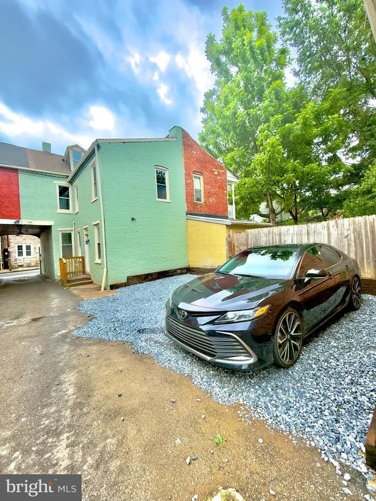 321 Beaver St, Lancaster, PA 17603