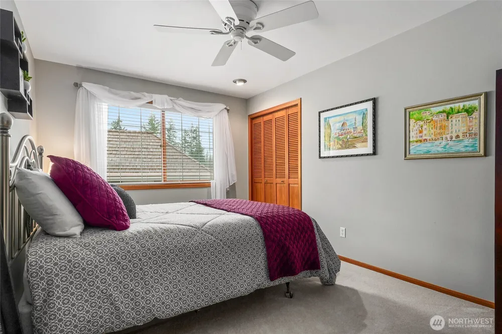 22519 SE 46th Pl, Sammamish, WA 98075