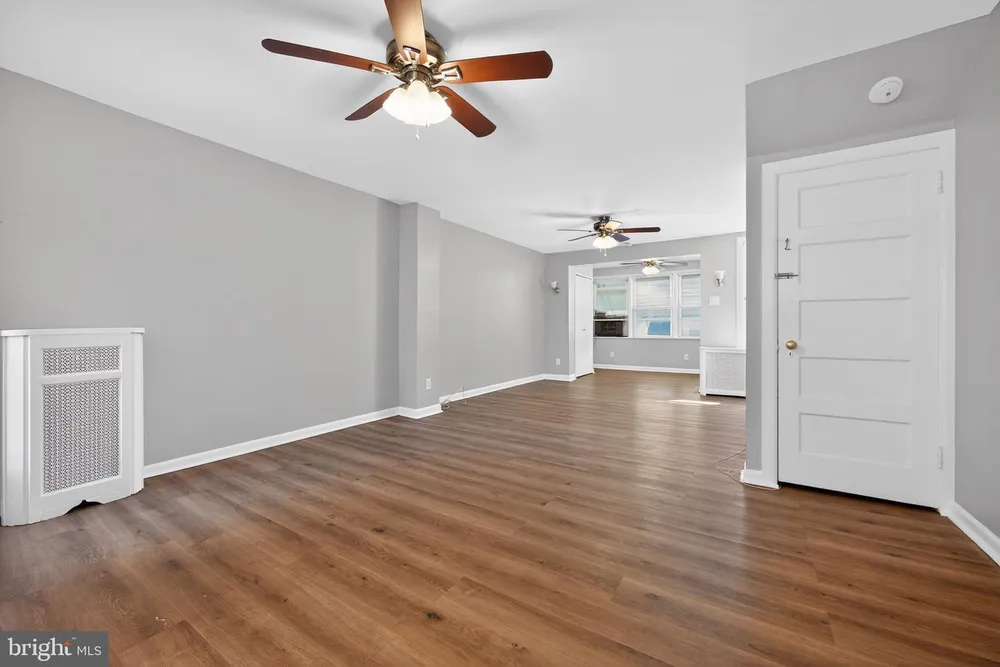 5918 Malta St, Philadelphia, PA 19120