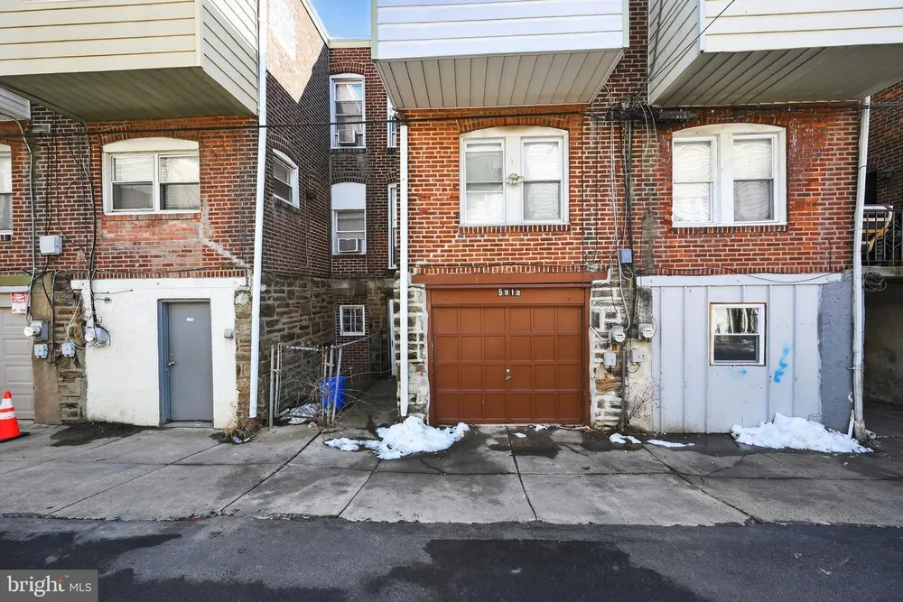 5918 Malta St, Philadelphia, PA 19120