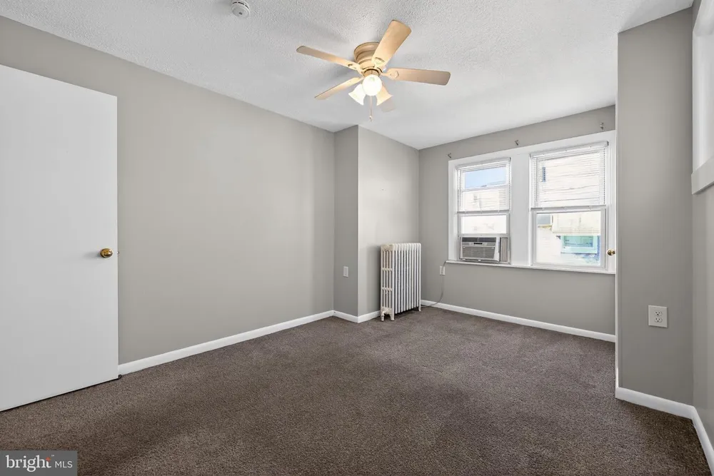 5918 Malta St, Philadelphia, PA 19120