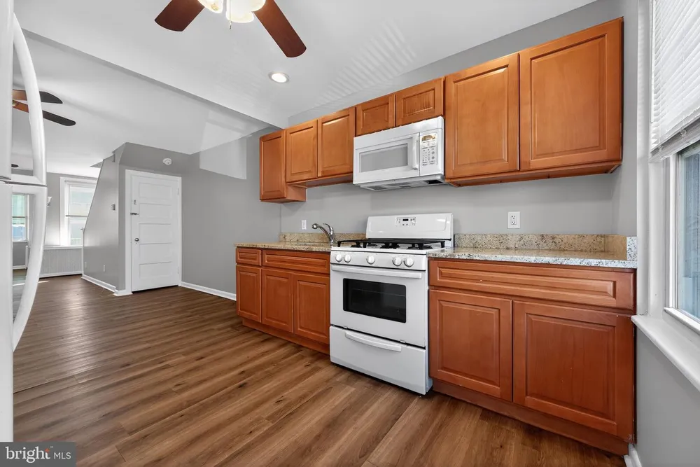 5918 Malta St, Philadelphia, PA 19120