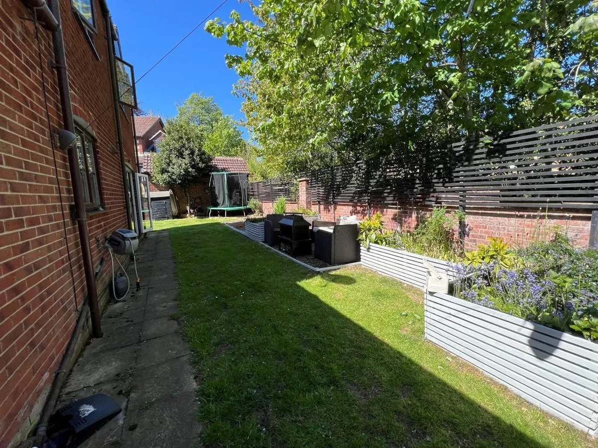 School Lane, Colsterworth, Grantham