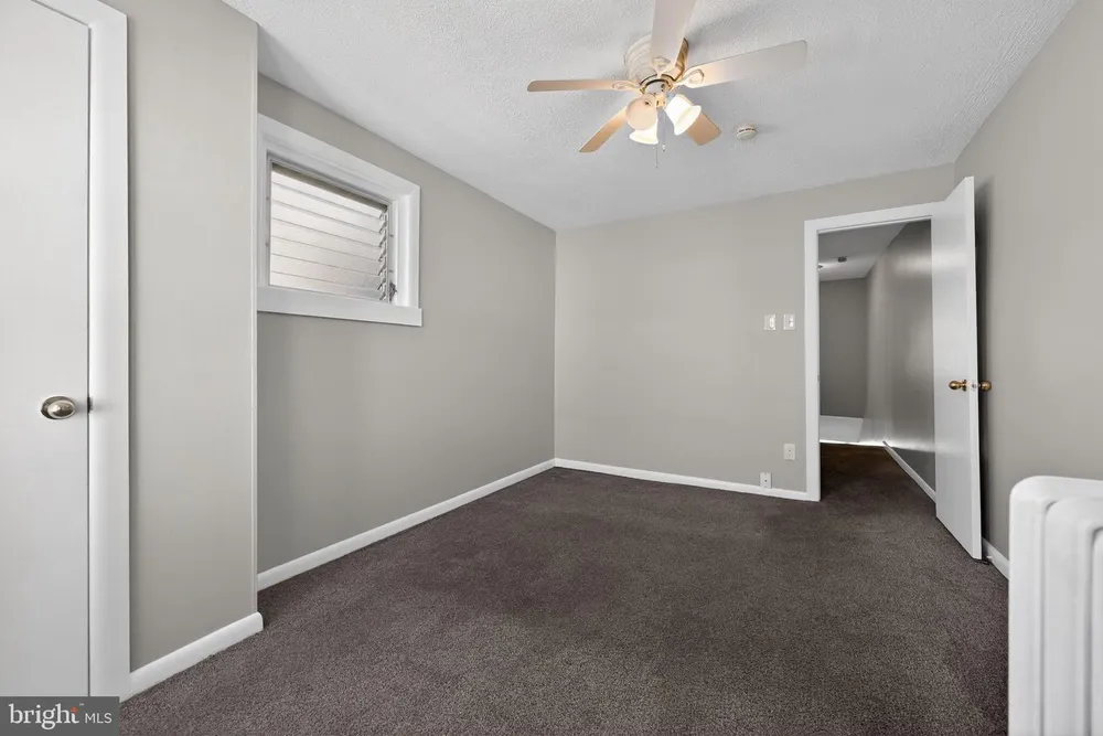 5918 Malta St, Philadelphia, PA 19120