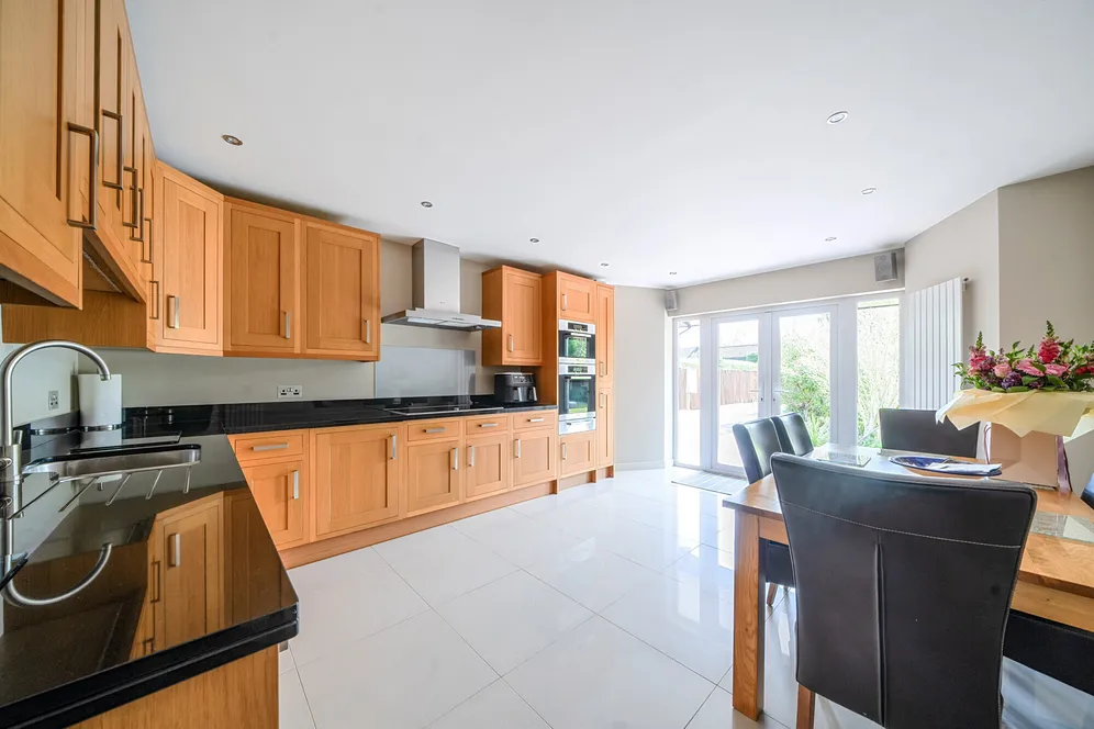 Ouseley Road, Wraysbury, TW19 photo 3