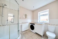 Ouseley Road, Wraysbury, TW19 photo 13