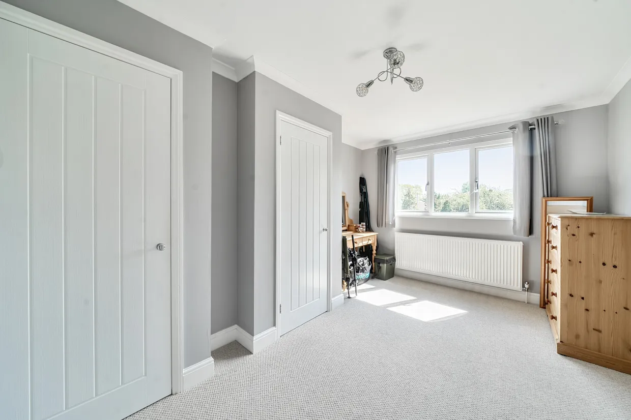 Ouseley Road, Wraysbury, TW19 photo 14