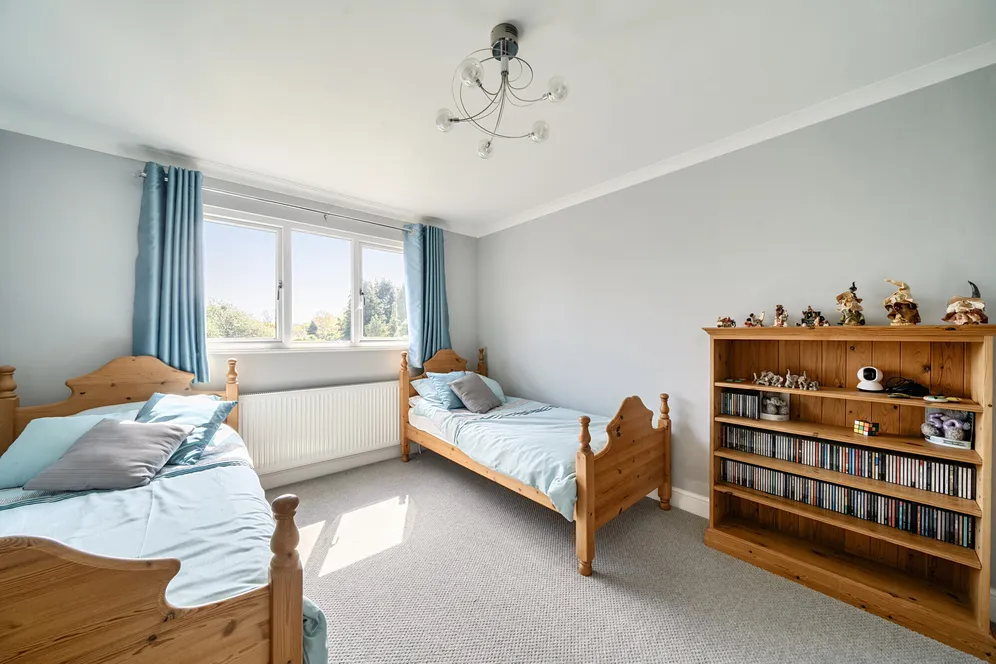 Ouseley Road, Wraysbury, TW19 photo 15
