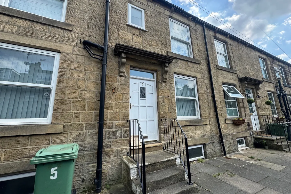 West View, Yeadon, LEEDS