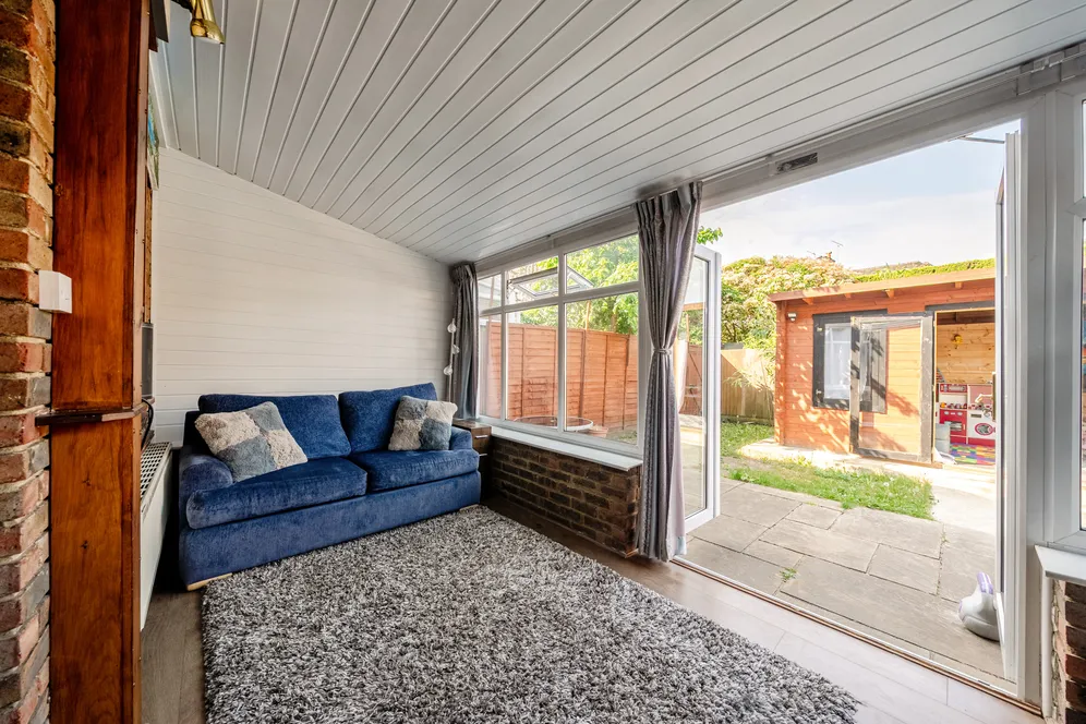 Gateway, Weybridge, KT13 photo 8