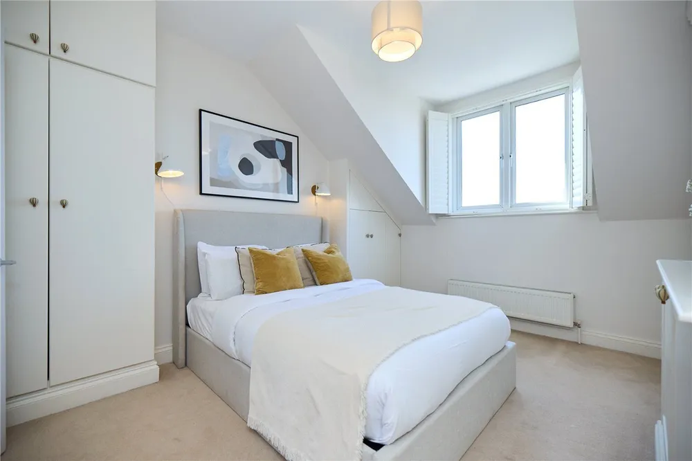 Santos Road, London, SW18