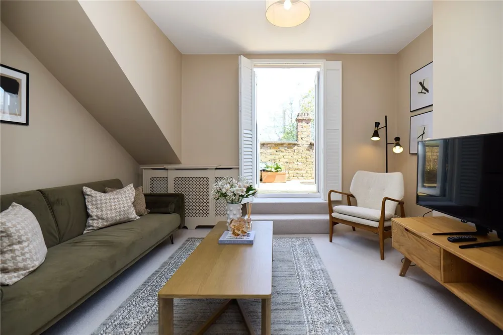 Santos Road, London, SW18