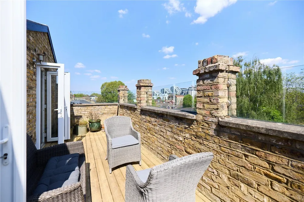 Santos Road, London, SW18
