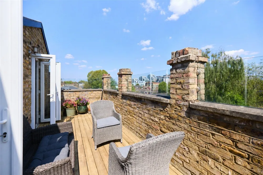 Santos Road, London, SW18