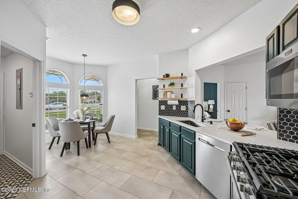 11176 Lord Taylor Dr, Jacksonville, FL 32246