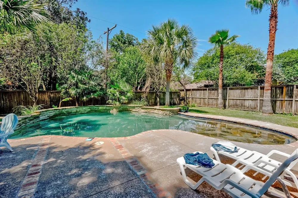 755 19th St, Beaumont, TX 77706
