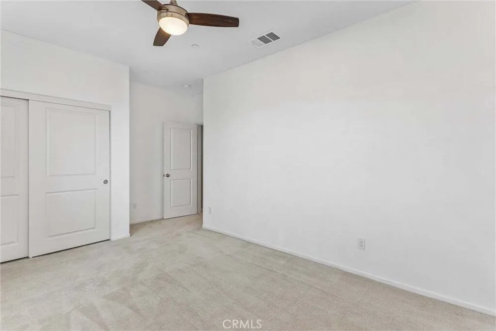 402 Buena Mesa Dr, Calimesa, CA 92320