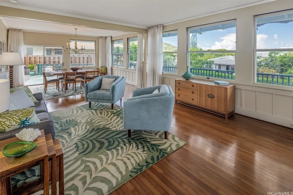 2417 Parker Pl, Honolulu, HI 96822