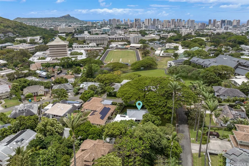 2417 Parker Pl, Honolulu, HI 96822