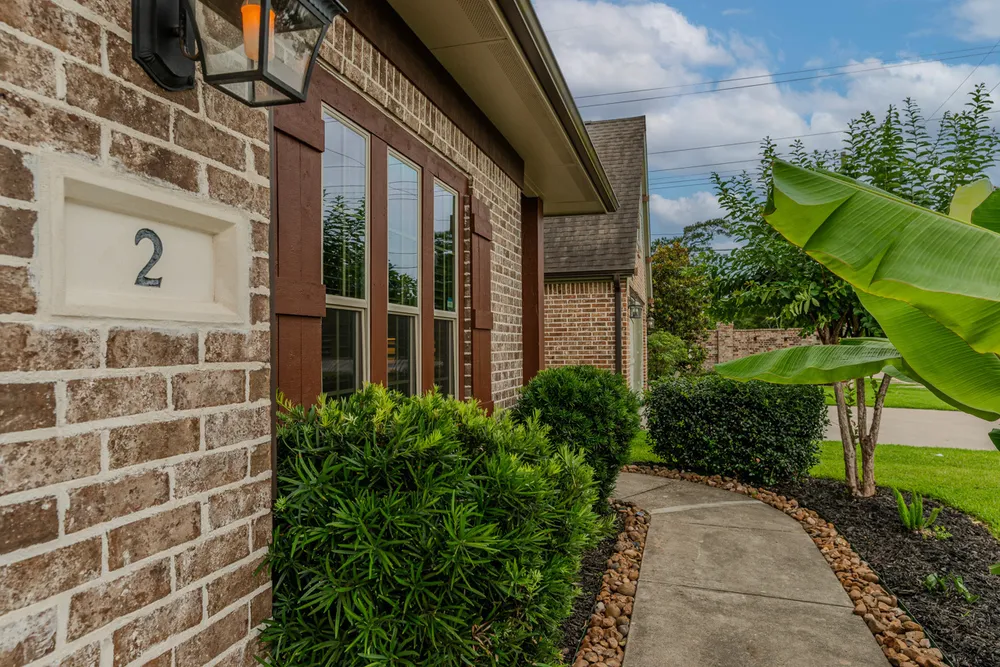 2 COTTAGE GROVE COURT, Beaumont, TX 77713