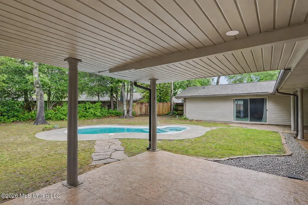 636 Kalipekona Way, Diamondhead, MS 39525
