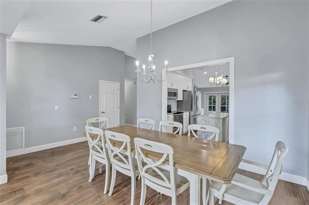 4909 6th Ave E, Bradenton, FL 34208