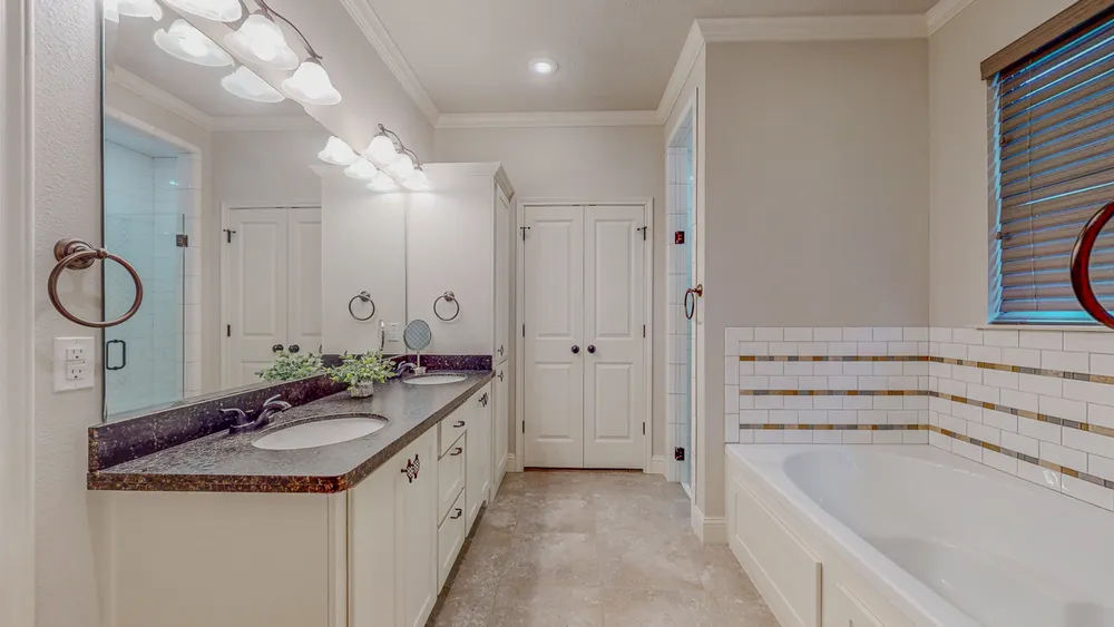 2 COTTAGE GROVE COURT, Beaumont, TX 77713