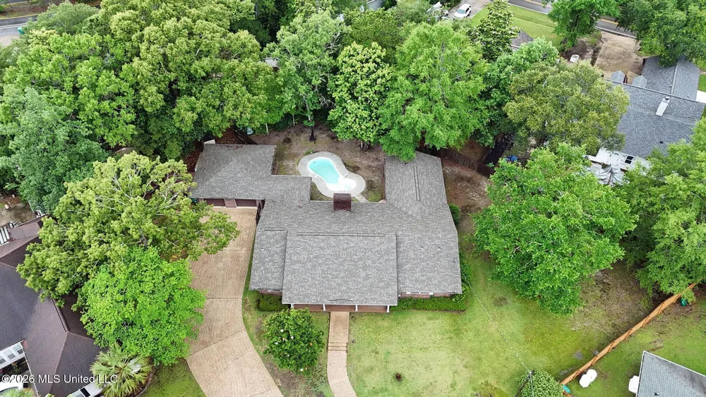 636 Kalipekona Way, Diamondhead, MS 39525