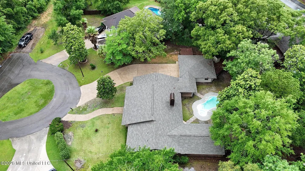 636 Kalipekona Way, Diamondhead, MS 39525