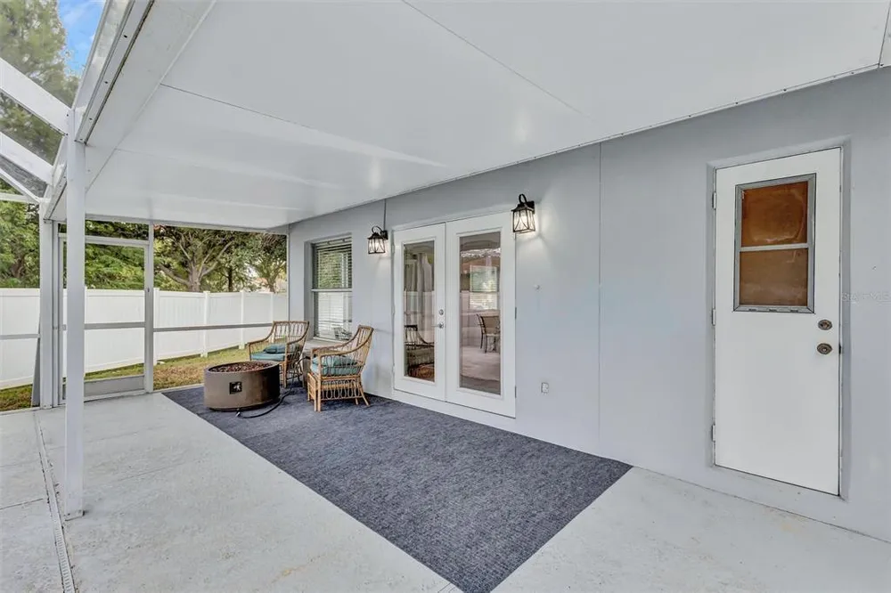 4909 6th Ave E, Bradenton, FL 34208