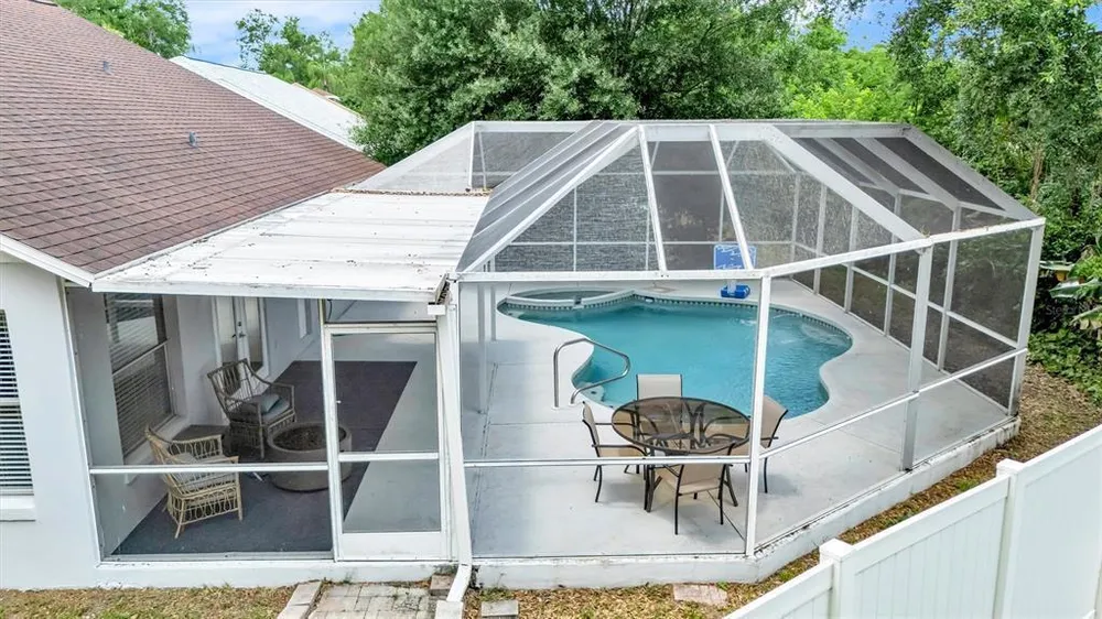 4909 6th Ave E, Bradenton, FL 34208