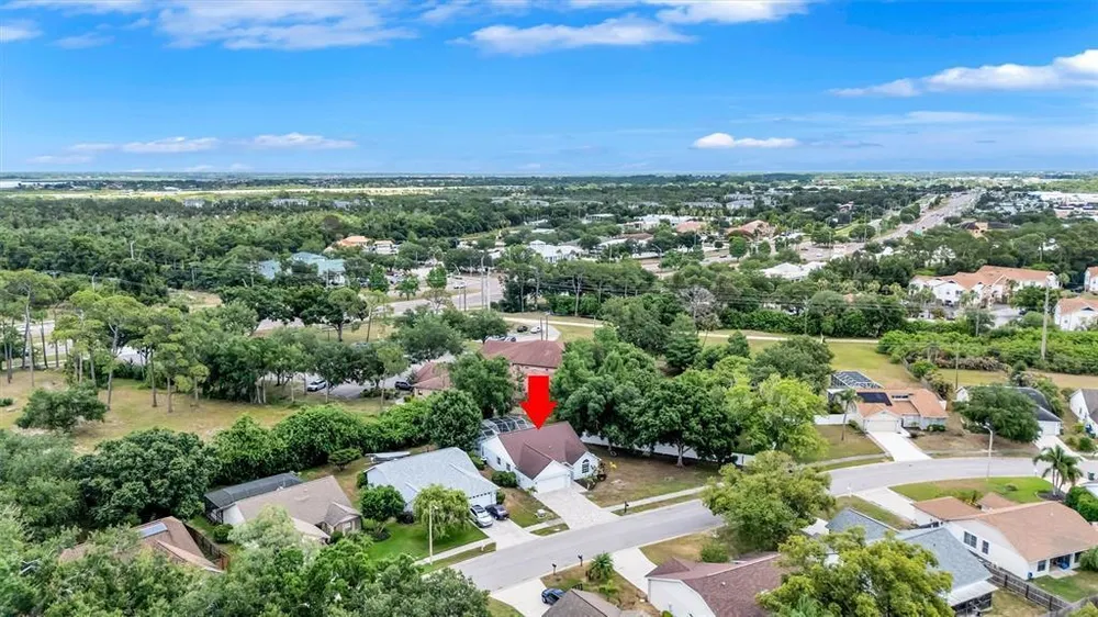 4909 6th Ave E, Bradenton, FL 34208