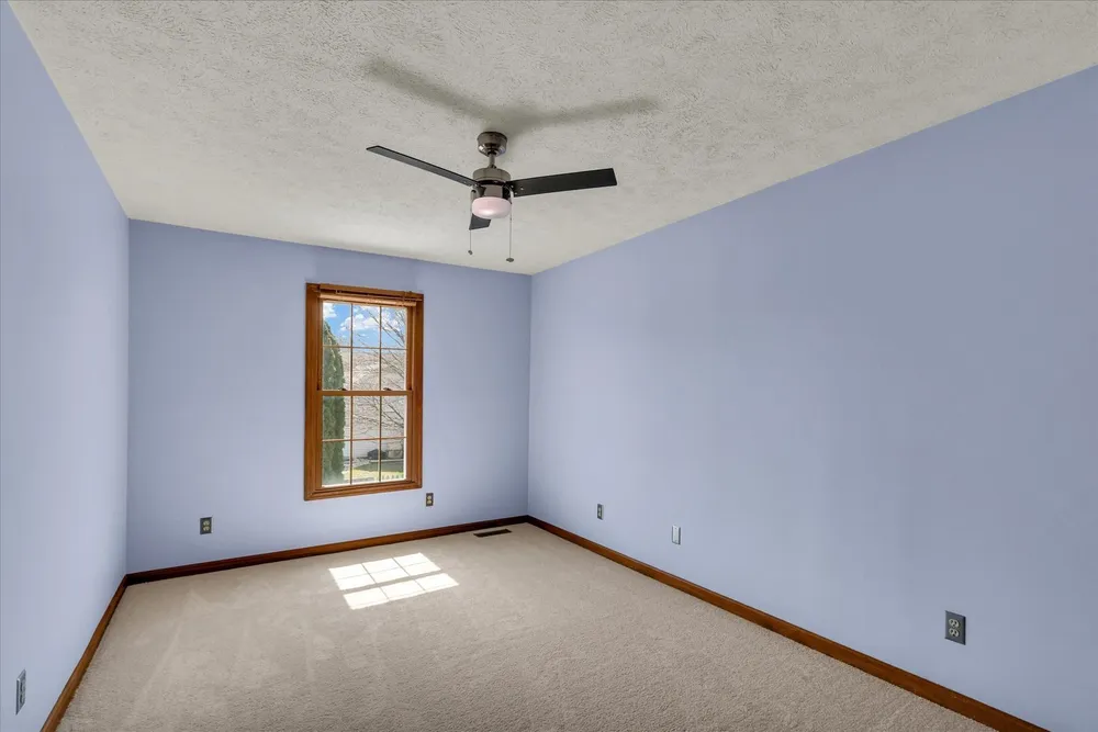 2807 Willow Bend Rd, Champaign, IL 61822