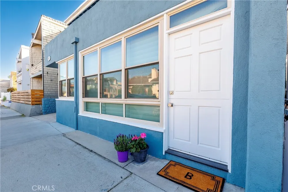 417 E Balboa Blvd, Newport Beach, CA 92661