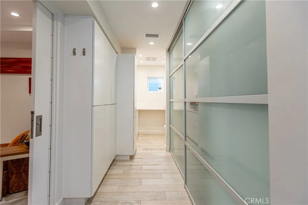 417 E Balboa Blvd, Newport Beach, CA 92661