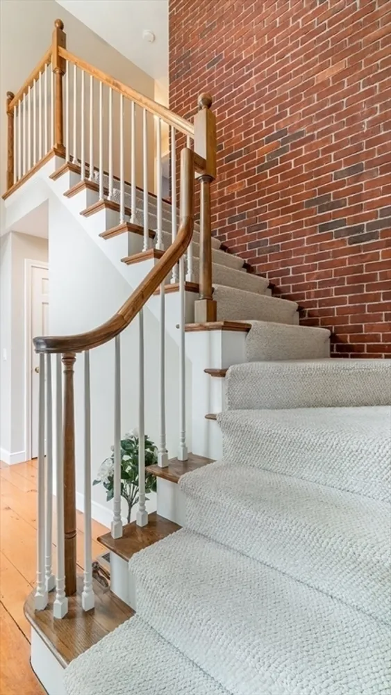 142 Baker St, Walpole, MA 02081