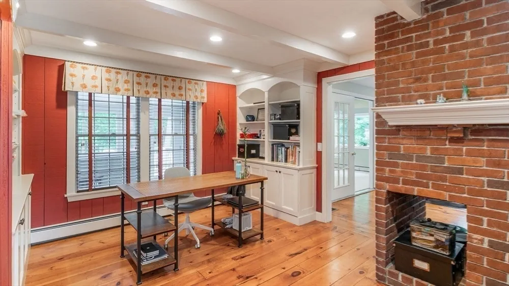142 Baker St, Walpole, MA 02081