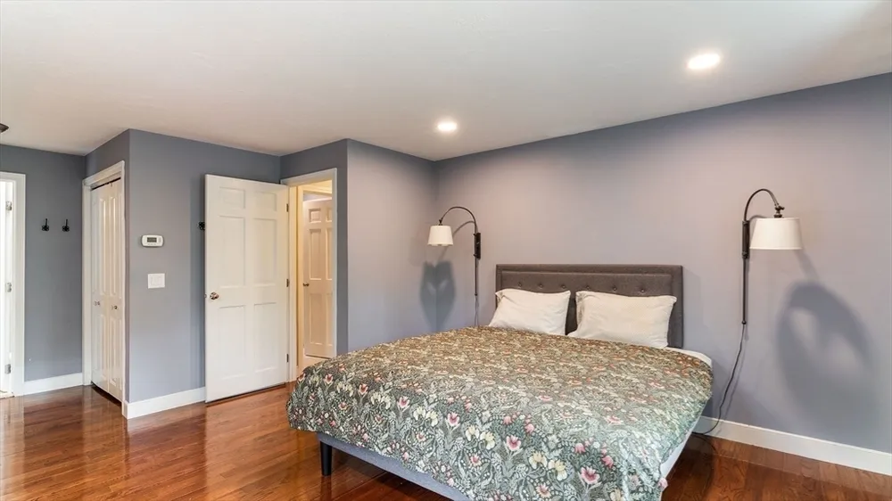 142 Baker St, Walpole, MA 02081
