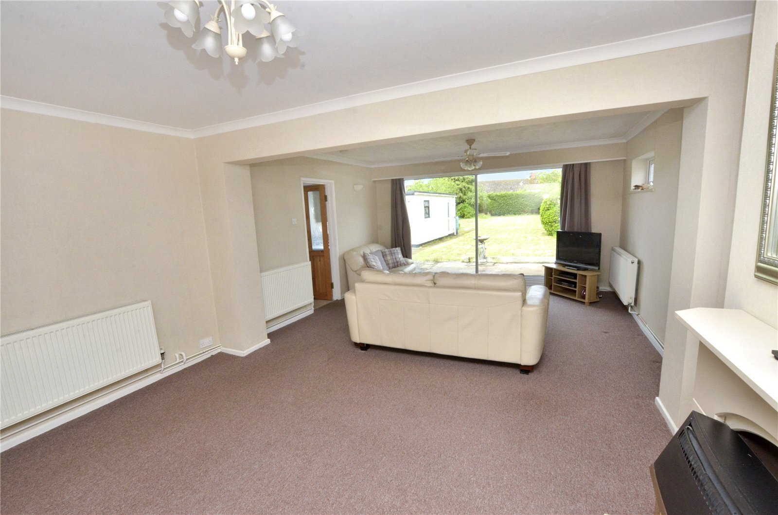 Elmhurst Road, West Moors, Ferndown, Dorset, BH22 Image 5