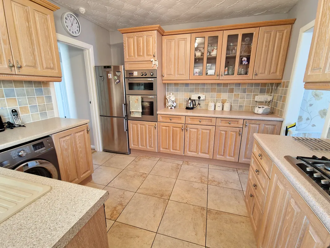 HEOL CROES FAEN, NOTTAGE, PORTHCAWL, CF36 3SW