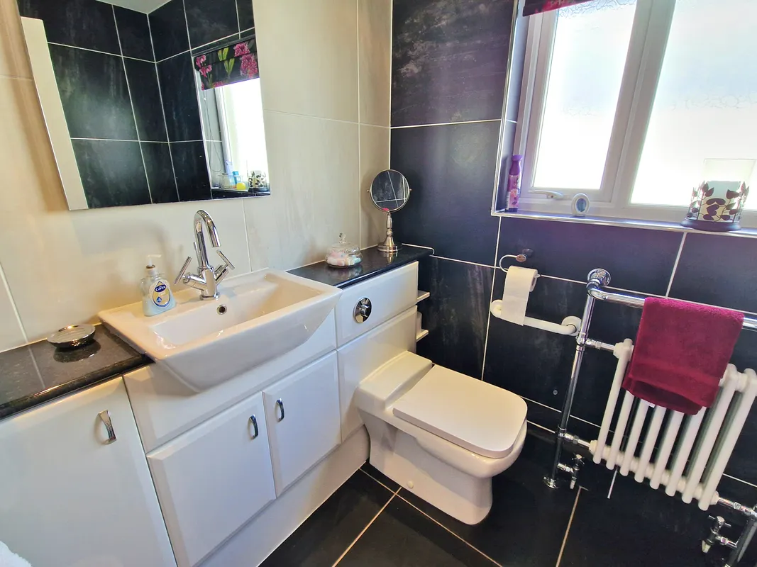 HEOL CROES FAEN, NOTTAGE, PORTHCAWL, CF36 3SW