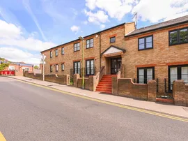 Ravens Lane, Berkhamsted photo