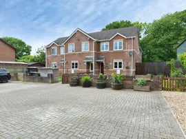 Old Brickyard Road, Sandleheath photo