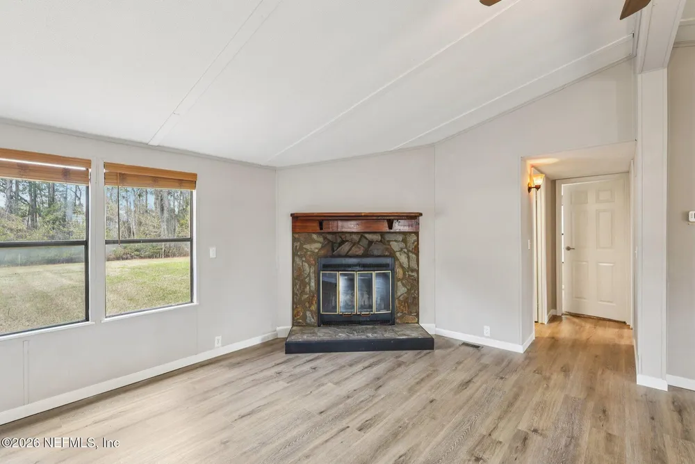 4570 Mayflower St, Middleburg, FL 32068