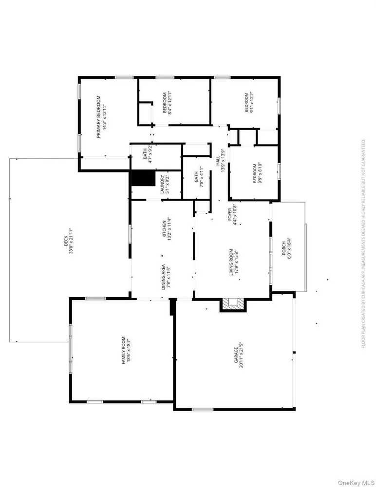 4 Mount Oak Pl, Ridge, NY 11961