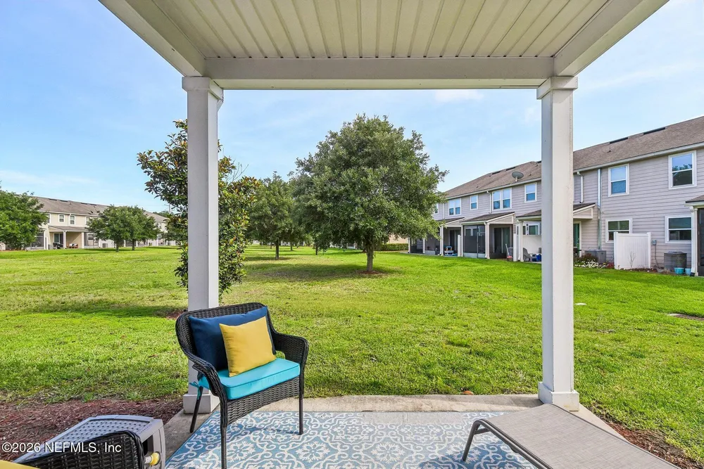 163 Nelson Ln, Saint Johns, FL 32259